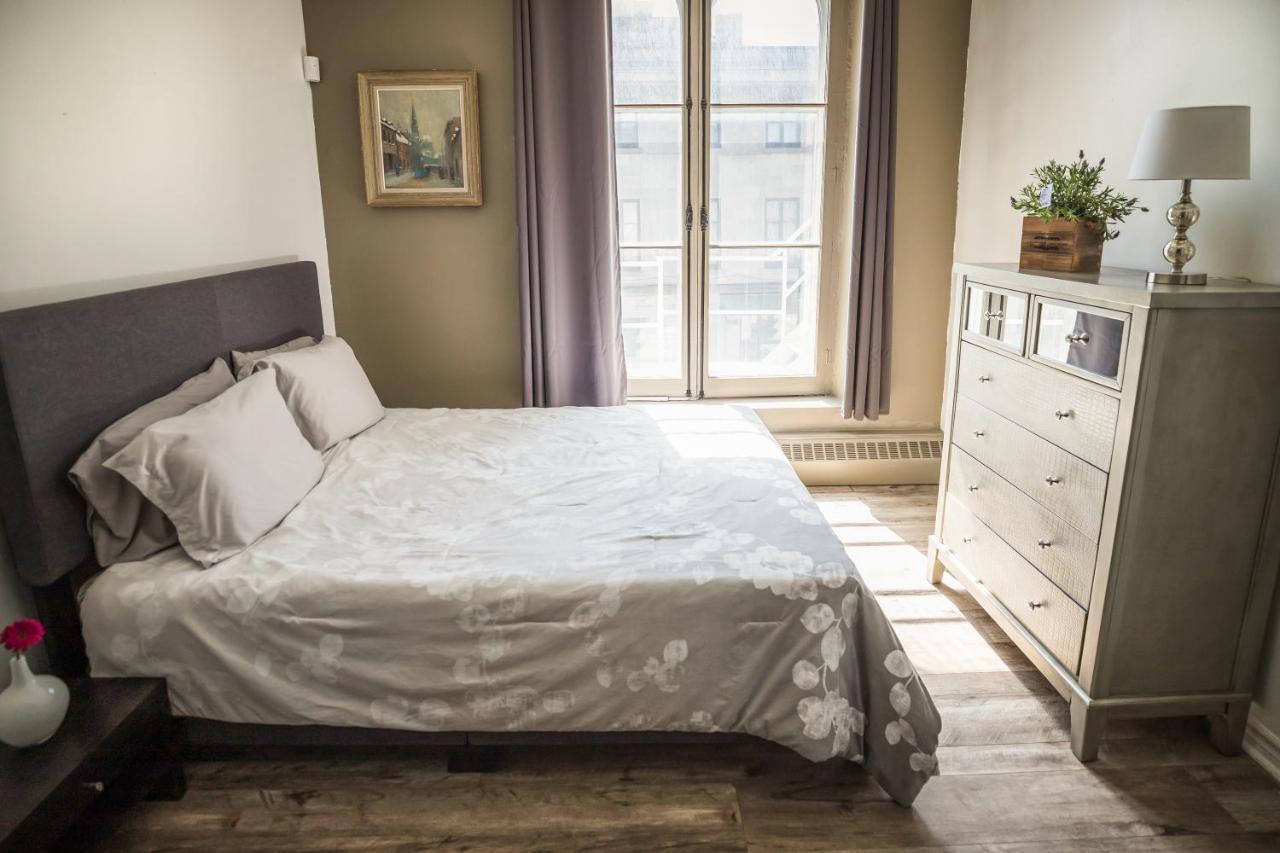 Hostal Le 402